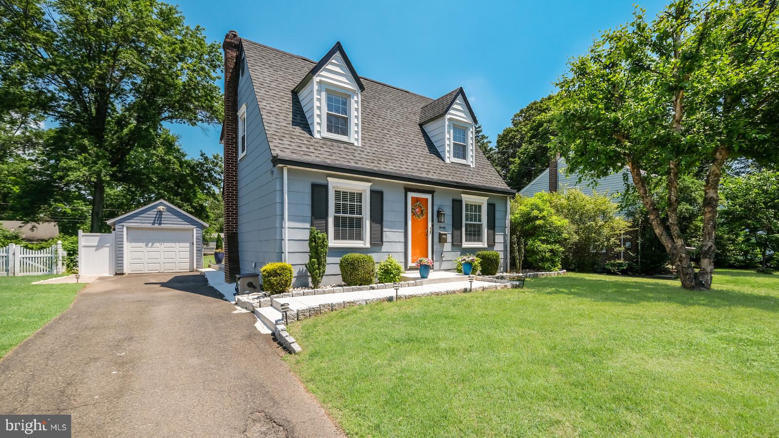 20 Home Road Hatboro, PA 19040 - Photo 3 of 33
