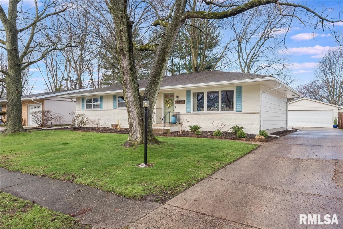 205 Dickinson Road Springfield, IL 62704 - Photo 3 of 40