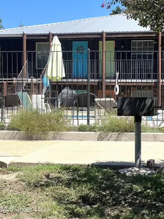 $1,025 | 1550 East 2nd Street, Unit 89, Pass Christian, MS 39571