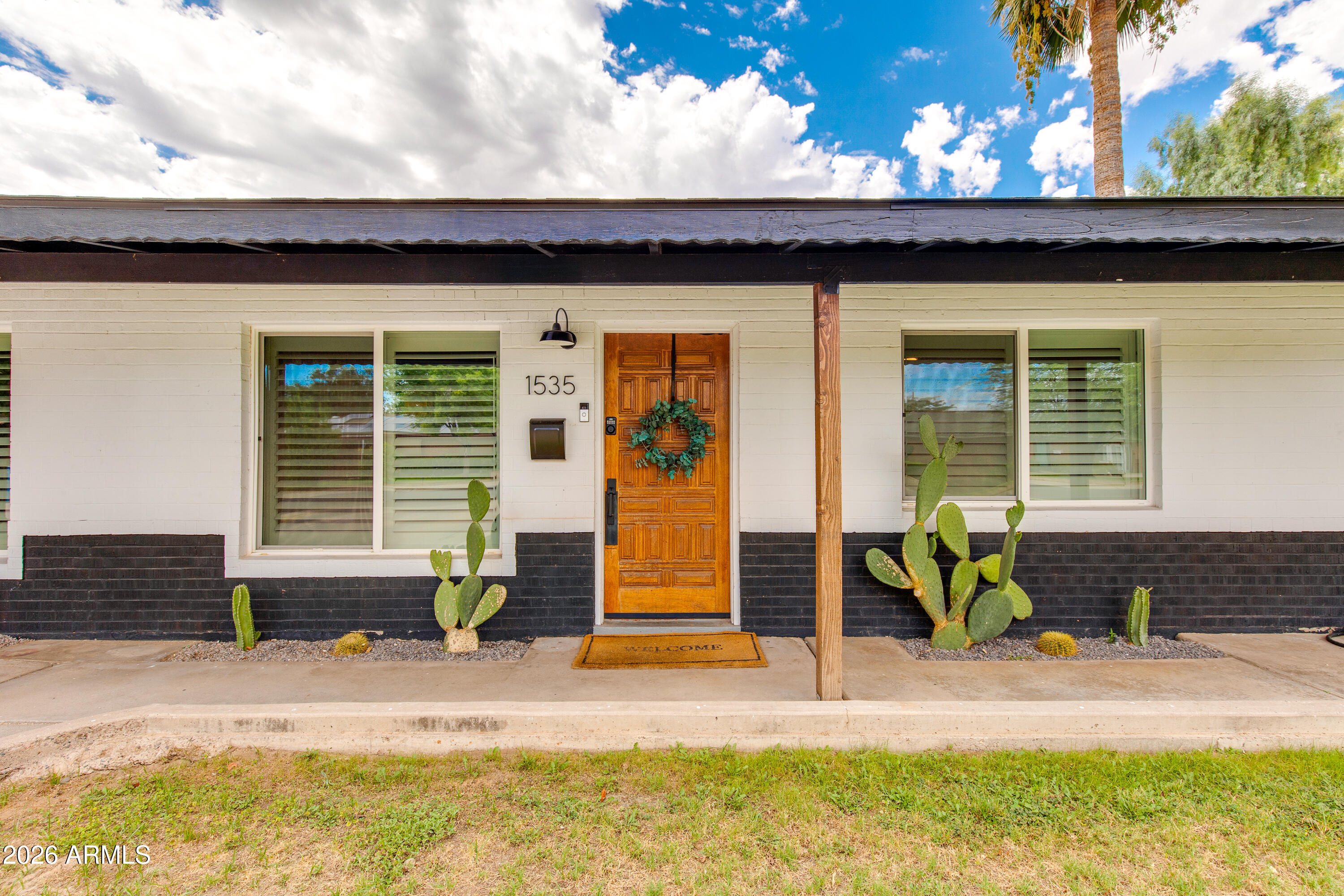 1535 West Rovey Avenue Phoenix, AZ 85015 - Photo 2 of 26 05-Rovey