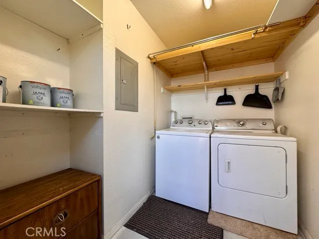 $2,095 | 42140 Lyndie Lane, Unit 24, Temecula, CA 92591