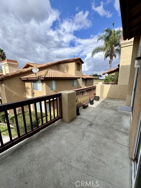42140 Lyndie Lane, Unit 24 Temecula, CA 92591 - Photo 27 of 35 a view of a terrace with a lake view