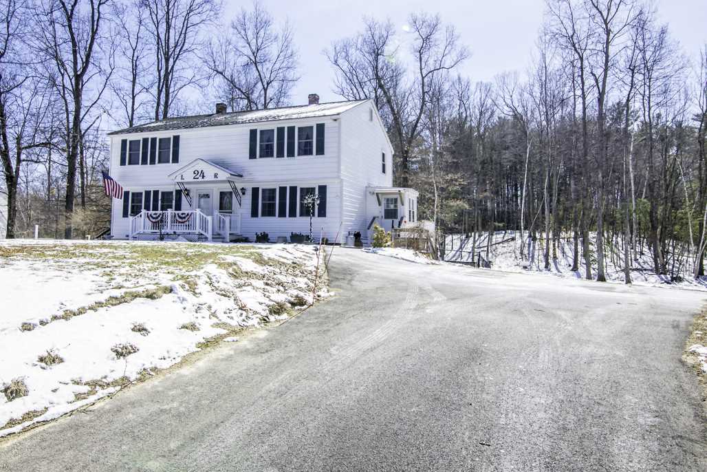 24 R Juniper Road Derry, NH 03038 - Photo 2 of 15