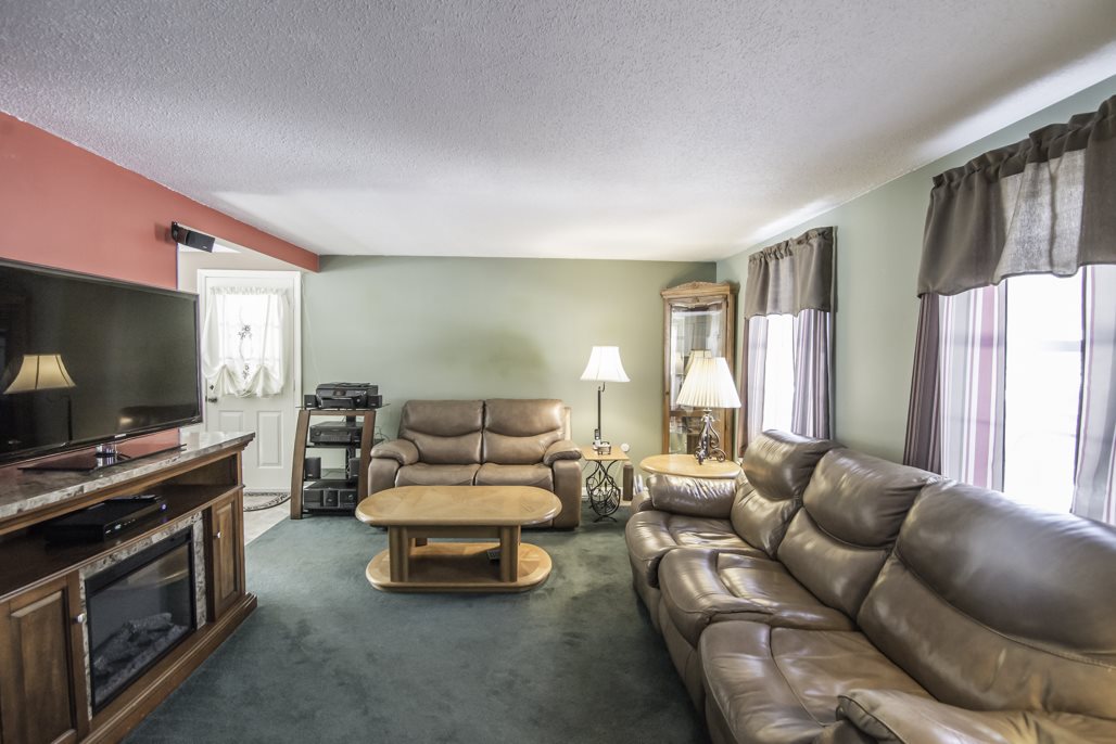 24 R Juniper Road Derry, NH 03038 - Photo 10 of 15