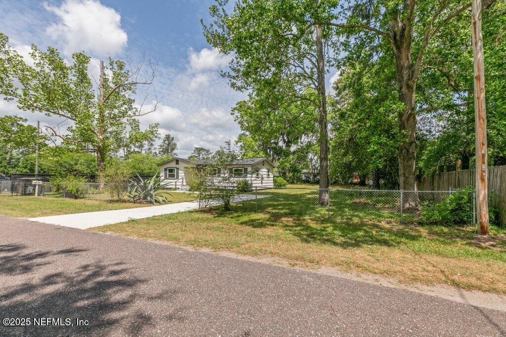 2389 Hilly Road Jacksonville, FL 32208 - Photo 33 of 35 003-2389HillyRoad-Jacksonville-FL-32208-