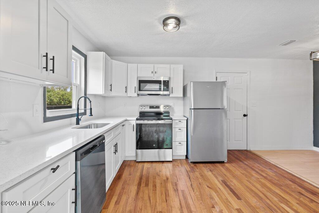 2389 Hilly Road Jacksonville, FL 32208 - Photo 7 of 35 Kitchen 1