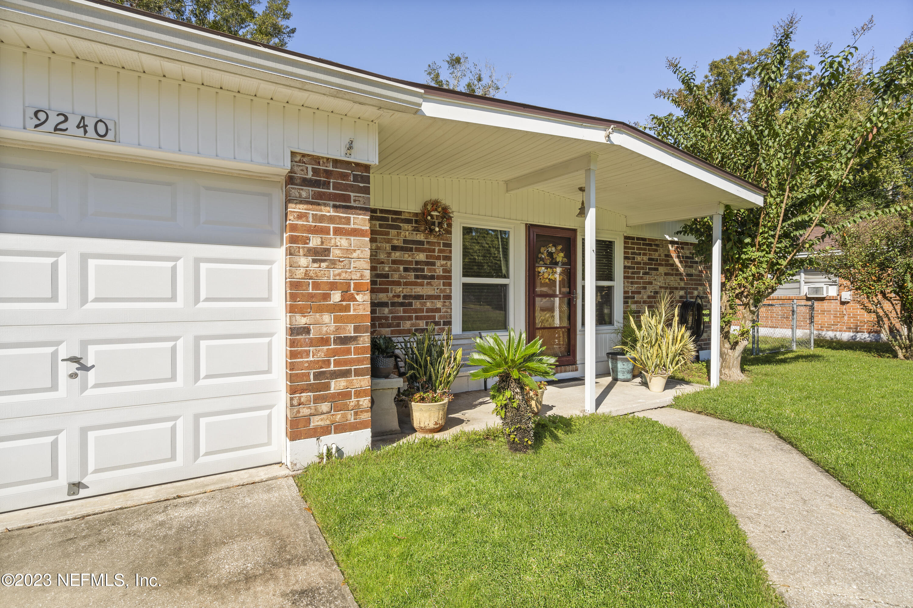 9240 Sibbald Road Jacksonville, FL 32208 - Photo 3 of 28 DSC05653a