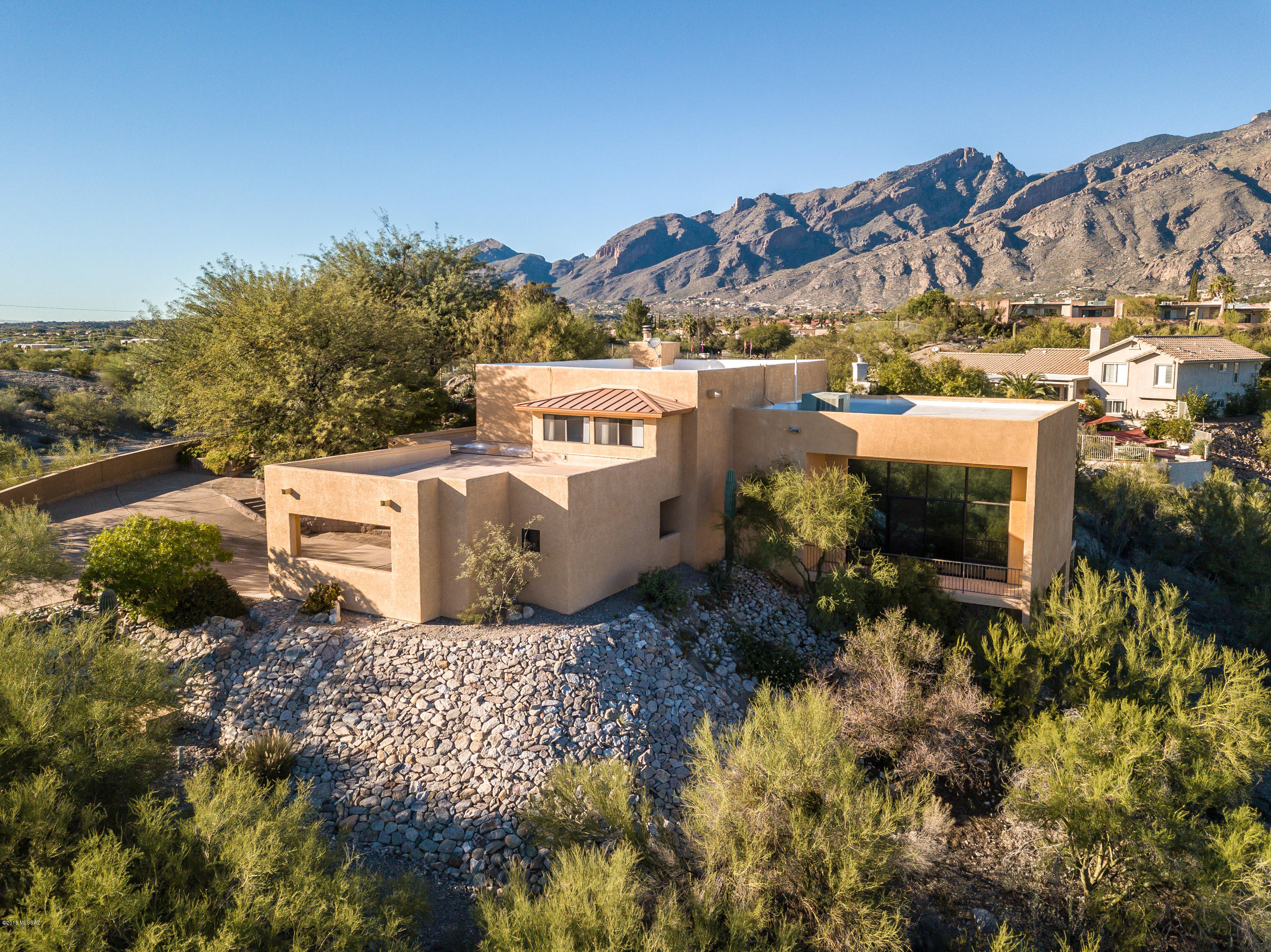 5350 North Swan Road Tucson, AZ 85718 - Photo 1 of 50 Gallery Image 1