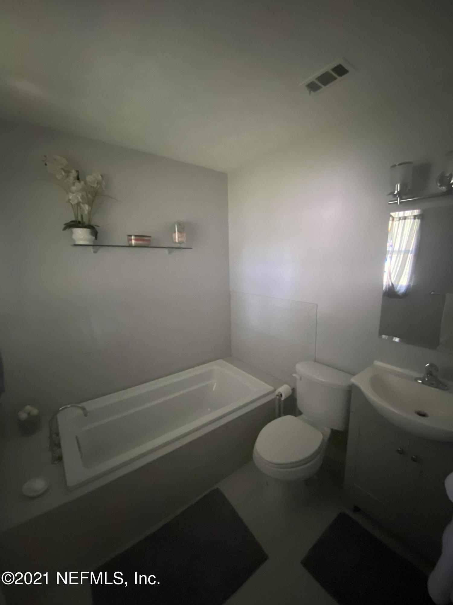 5983 Acre Road Macclenny, FL 32063 - Photo 29 of 46 Master bath