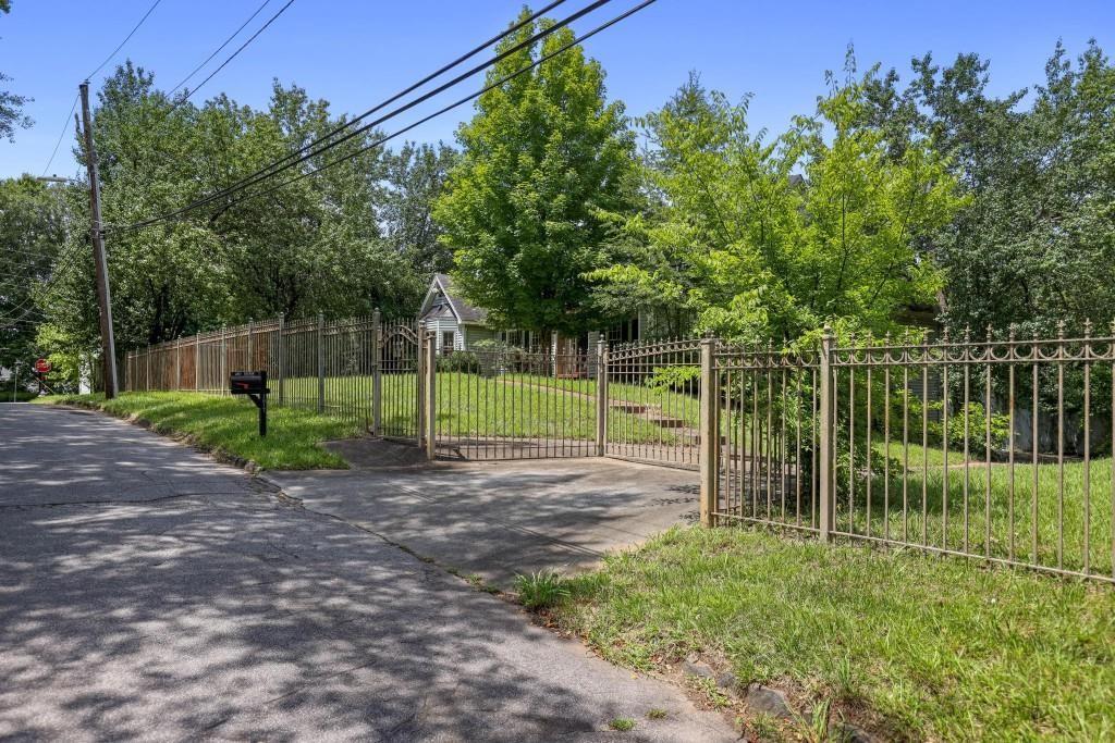 1917 Defoor Avenue Northwest Atlanta, GA 30318 - Photo 11 of 35 a view of a park
