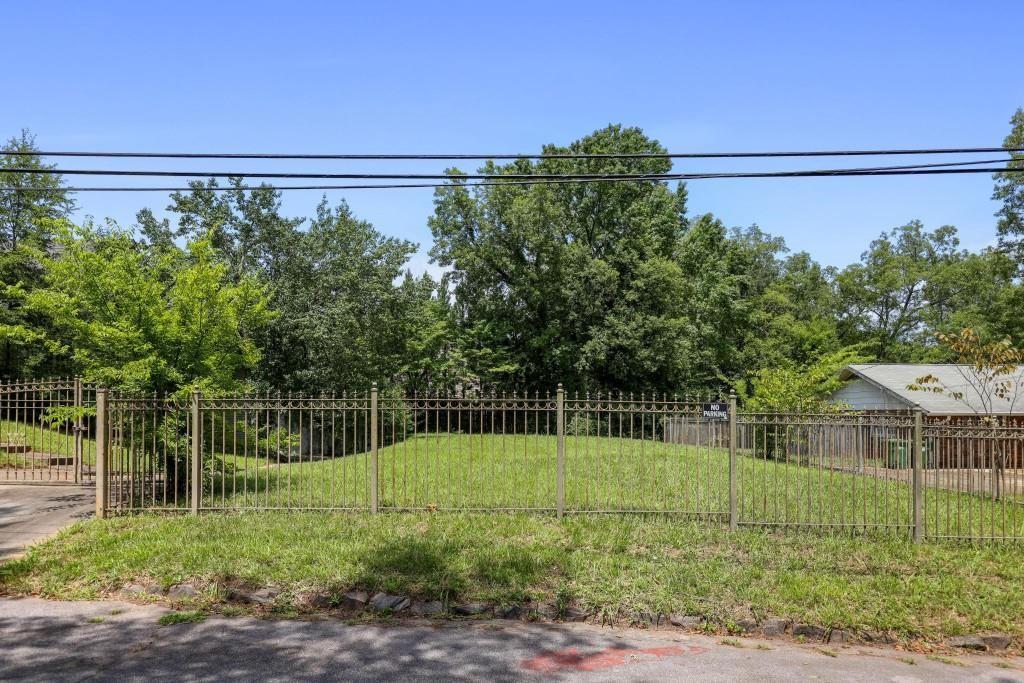 1917 Defoor Avenue Northwest Atlanta, GA 30318 - Photo 10 of 35 a view of a park