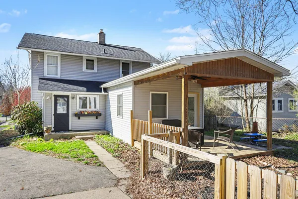$239,000 | 606 Birch Street, Marshall, MI 49068