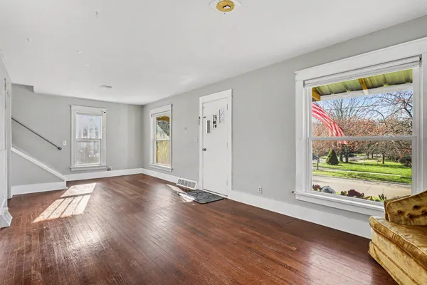 $239,000 | 606 Birch Street, Marshall, MI 49068