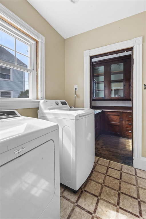 366 Cabot Street Beverly, MA 01915 - Photo 15 of 42 a utility room with dryer and washer