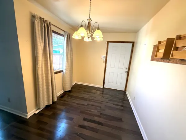 $129,900 | 408 East Croan Street, Irvington, IL 62848