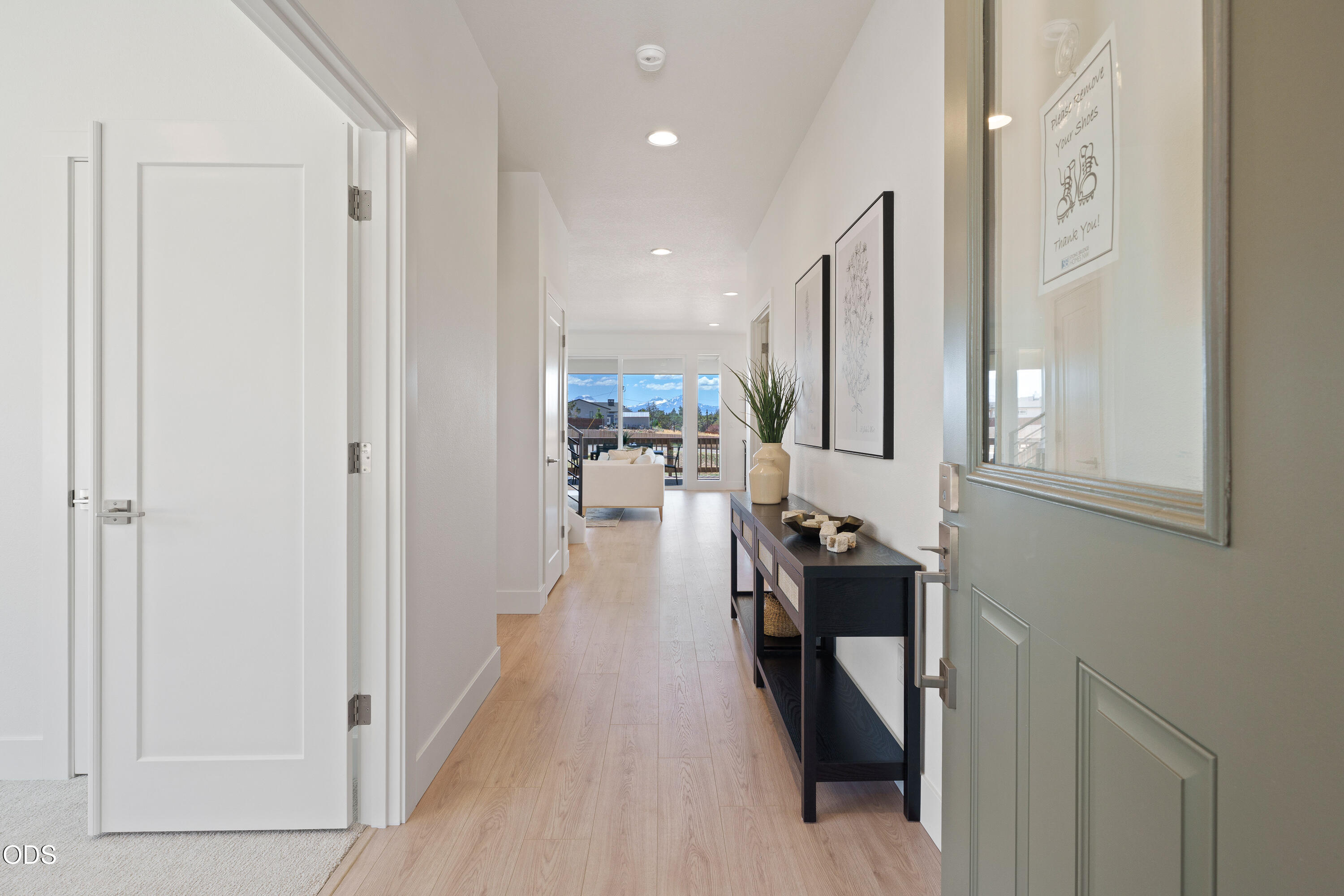 2251 Southwest 43rd Street, Unit 29 Redmond, OR 97756 - Photo 5 of 51