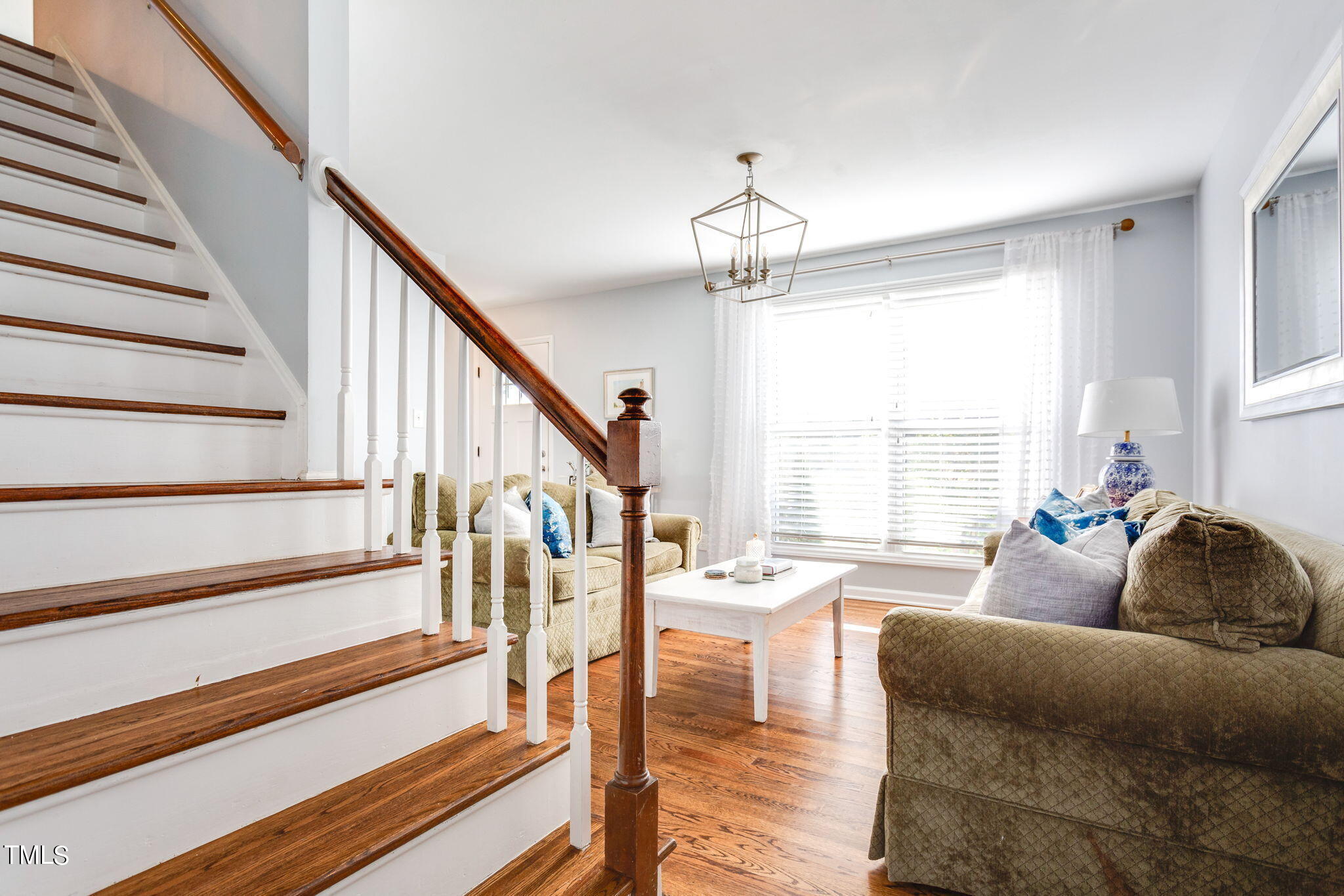 4904 Latimer Road Raleigh, NC 27609 - Photo 16 of 33 34-web-or-mls-IMGL8514-enfuse
