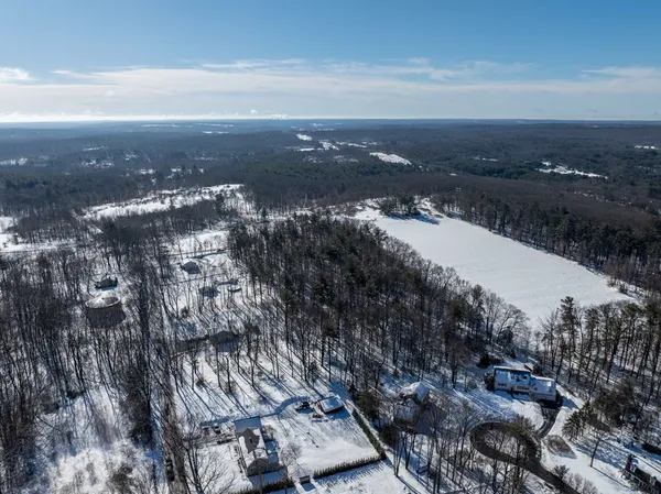 an aerial view of multiple house