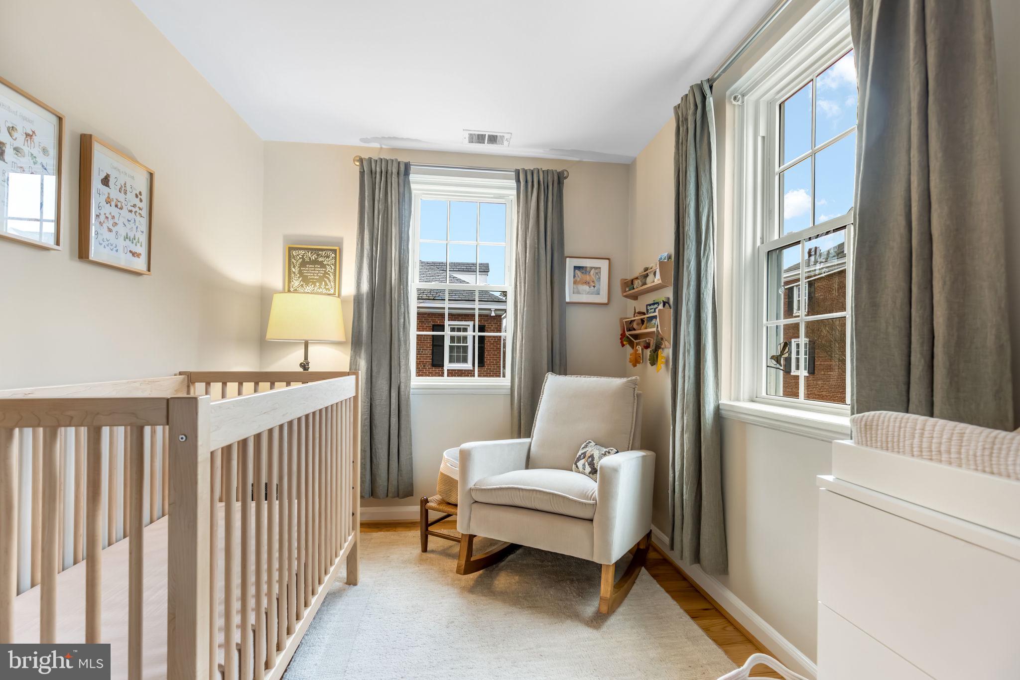 4225 32nd Road South Arlington, VA 22206 - Photo 22 of 36 a living room with furniture and a window