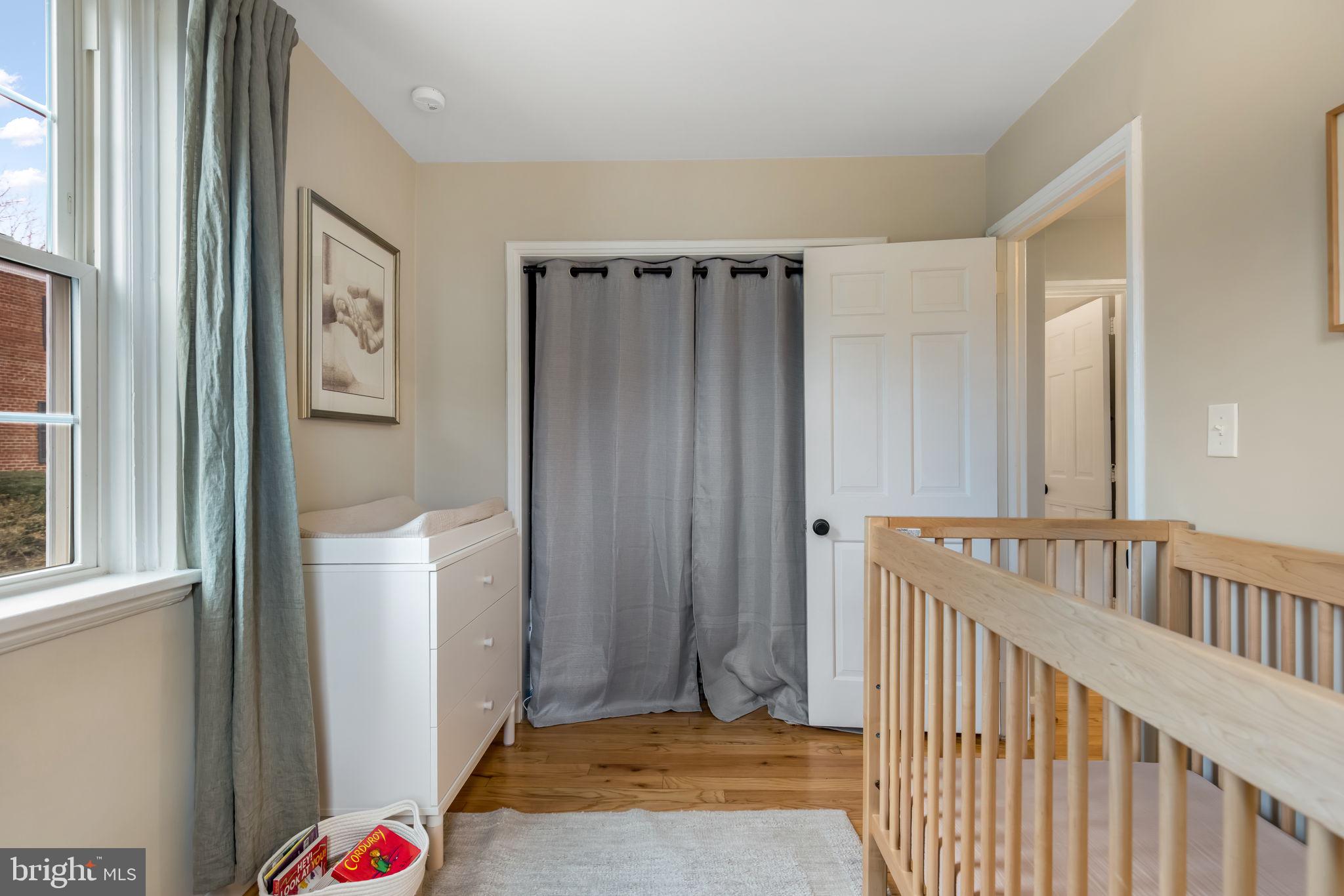 4225 32nd Road South Arlington, VA 22206 - Photo 23 of 36 a view of hallway with stairs