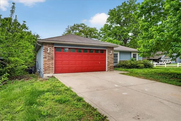 2800 South Fuller Avenue, Independence, MO 64052