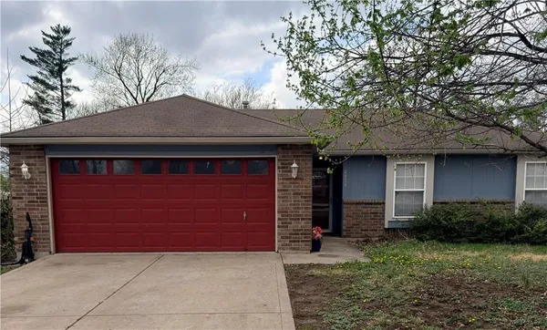 $215,000 | 2800 South Fuller Avenue, Independence, MO 64052