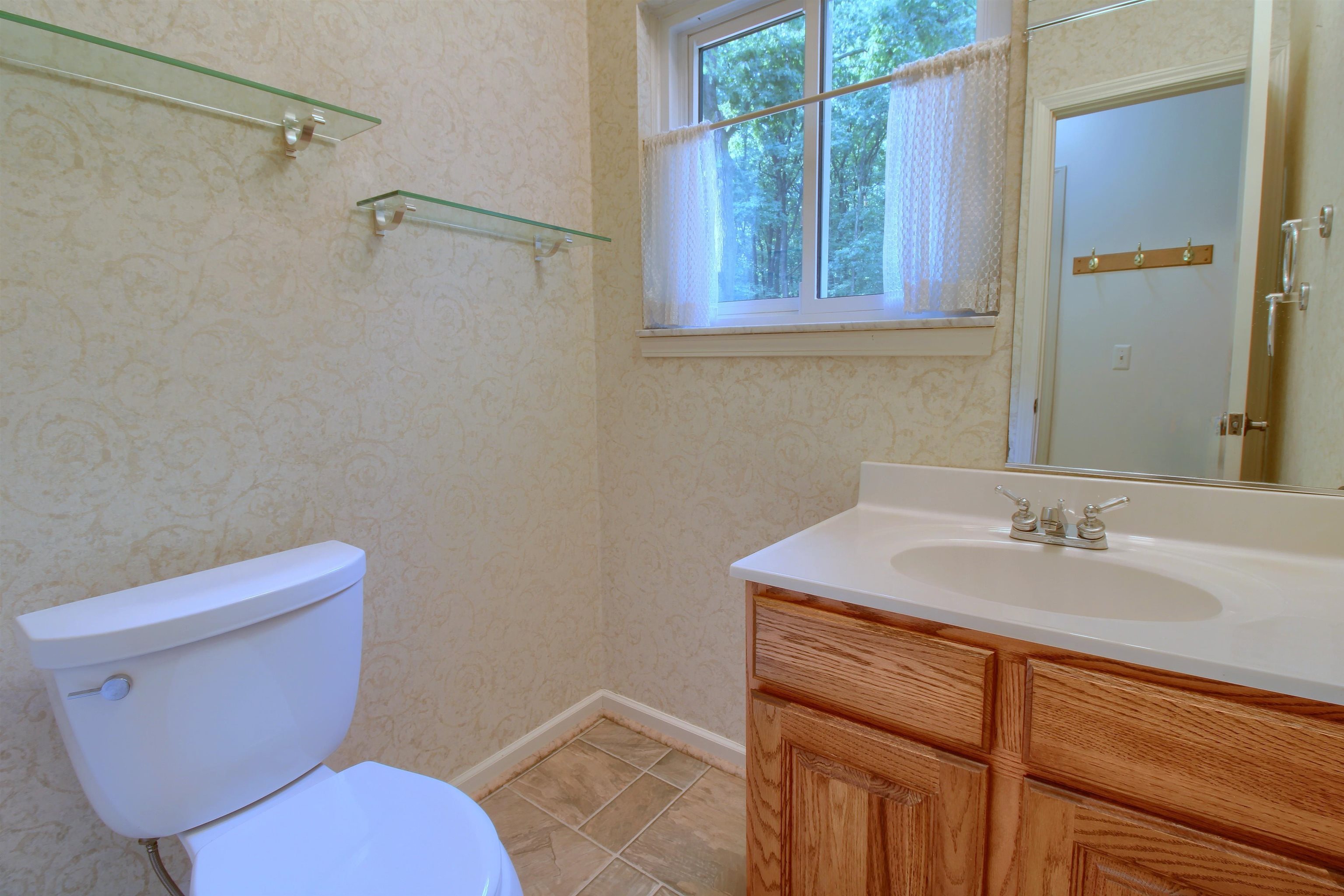 769 Snowmass Drive Rochester, MI 48309 - Photo 15 of 41 50178730-14f592d1-234e-43ca-b682-ad88b18c3365.JPG