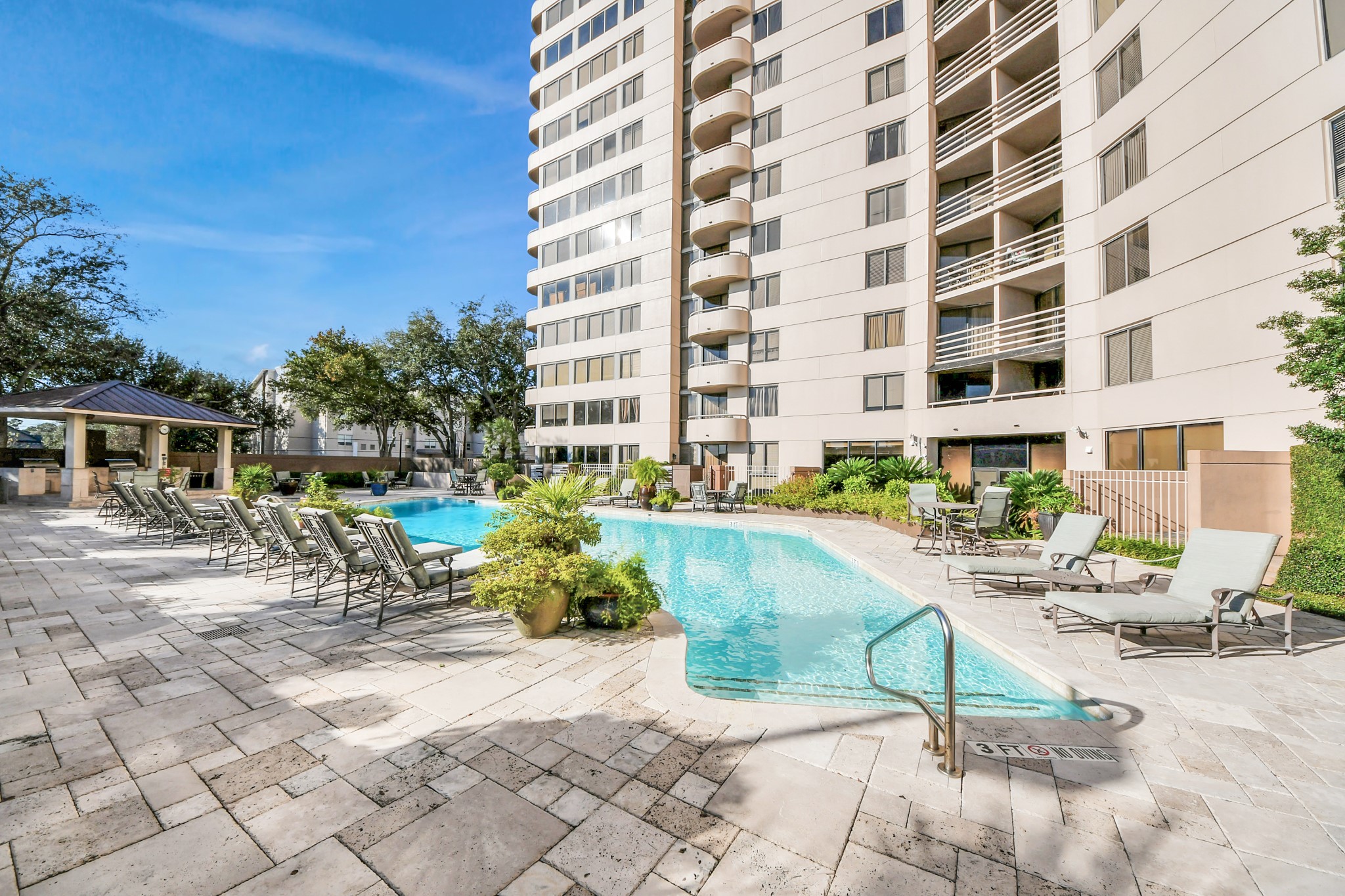 3525 Sage Road, Unit 1701 Houston, TX 77056 - Photo 39 of 50