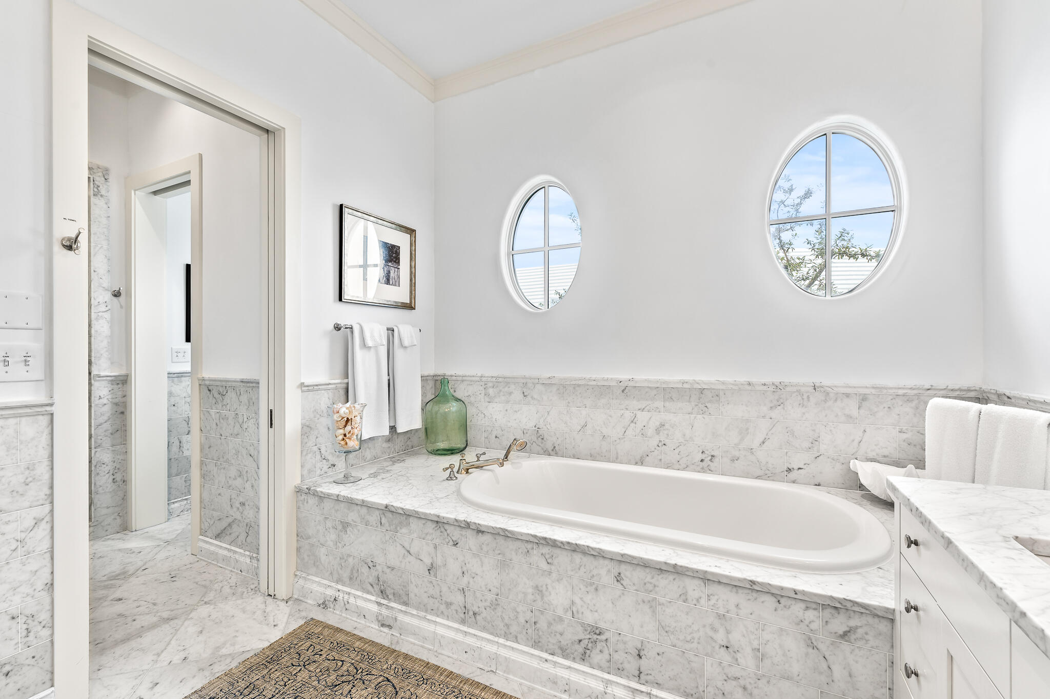 140 North Charles St Inlet Beach Inlet Beach, FL 32461 - Photo 61 of 72 a spacious bathroom with a bathtub and a sink