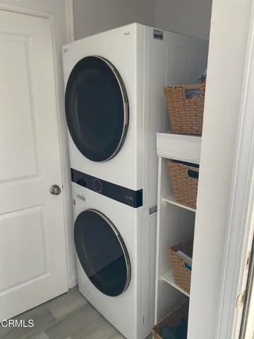 $2,750 | 397 East Surfside Drive, Port Hueneme, CA 93041