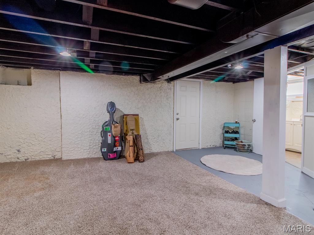 215 Bruce Avenue Ferguson, MO 63135 - Photo 21 of 33