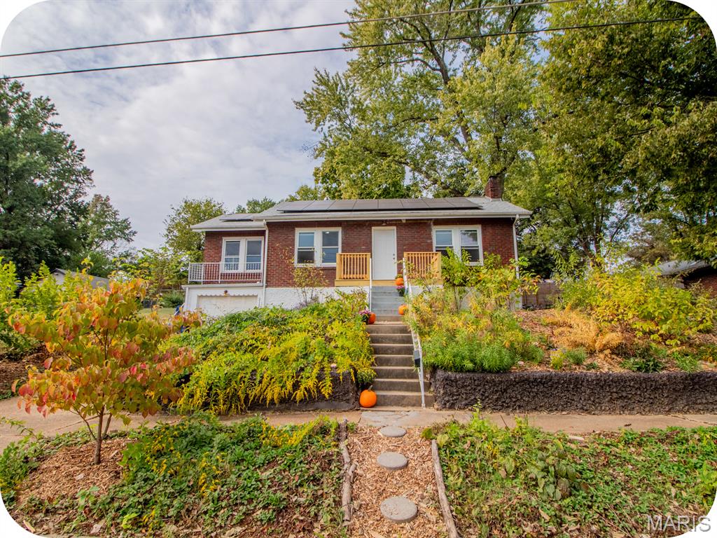 215 Bruce Avenue Ferguson, MO 63135 - Photo 4 of 33