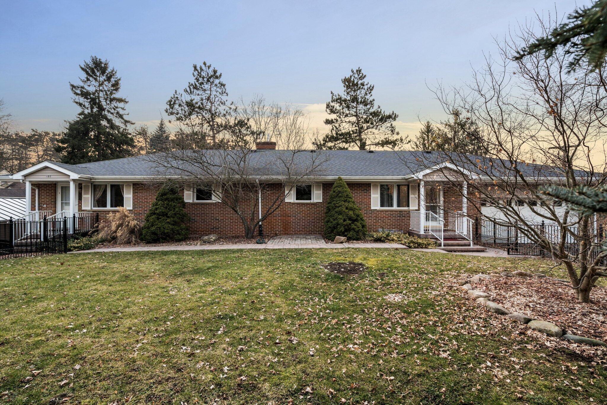 605 West Delhi Road Ann Arbor, MI 48103 - Photo 4 of 43 69-web-or-mls-DSC03967