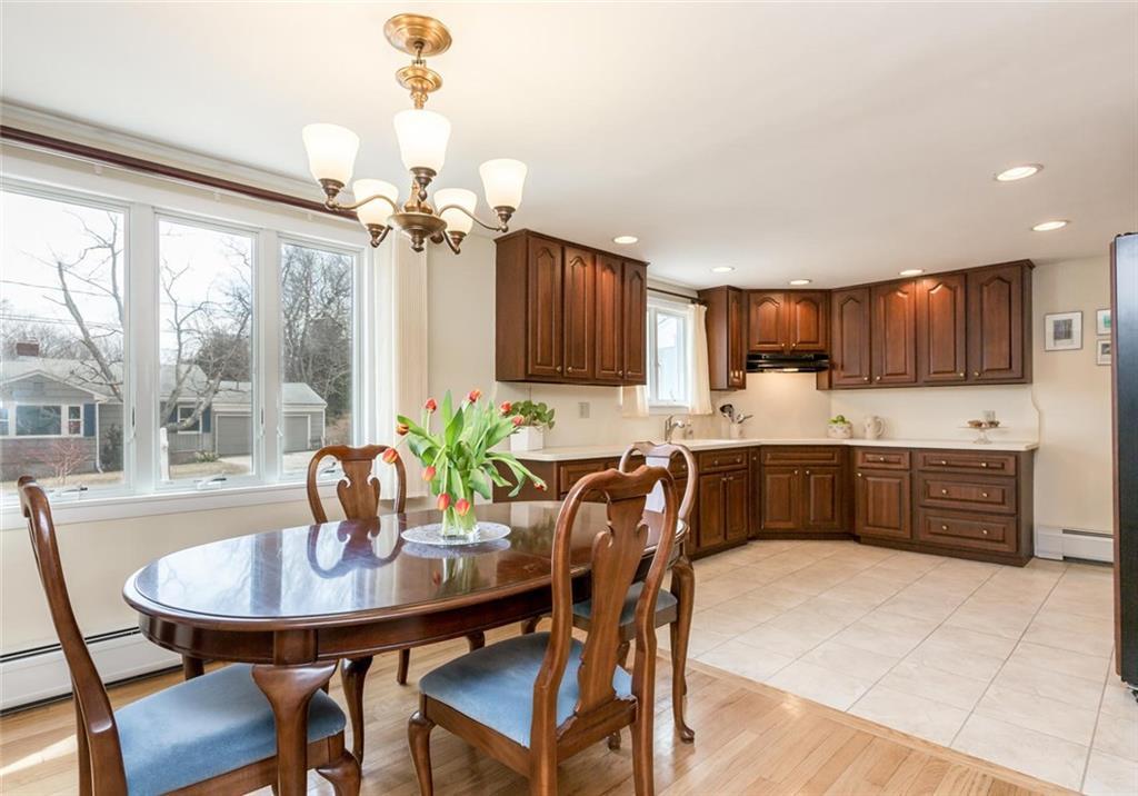 14 Southwell Road Cape Elizabeth, ME 04107 - Photo 13 of 35 Photo