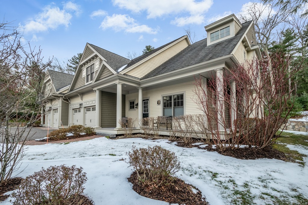 30 Nobscot Road, Unit 8 Sudbury, MA 01776 - Photo 3 of 37 Gallery Image 3
