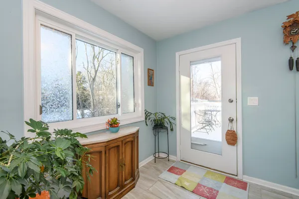 $315,000 | 323 Riverview Drive, Unit 4, Delafield, WI 53018