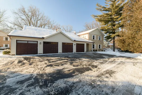 $315,000 | 323 Riverview Drive, Unit 4, Delafield, WI 53018