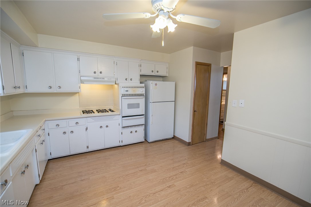 6461 Longridge Road Cleveland, OH 44124 - Photo 7 of 28