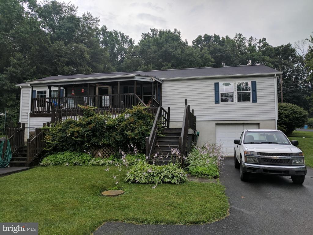 1905 Laurel Avenue Lititz, PA 17543 - Photo 1 of 34 Gallery Image 1