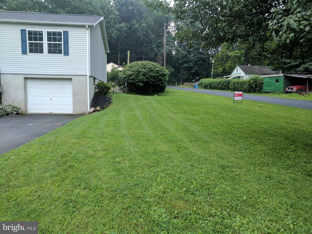 1905 Laurel Avenue Lititz, PA 17543 - Photo 4 of 34 Gallery Image 4