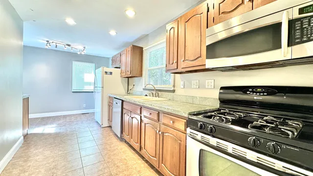 $380,000 | 2612 East 7th Street, Bloomington, IN 47408