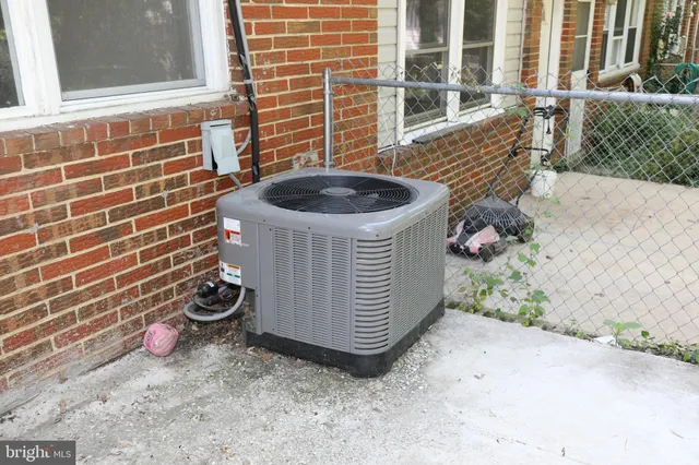 a view of a house with a outdoor and sitting area