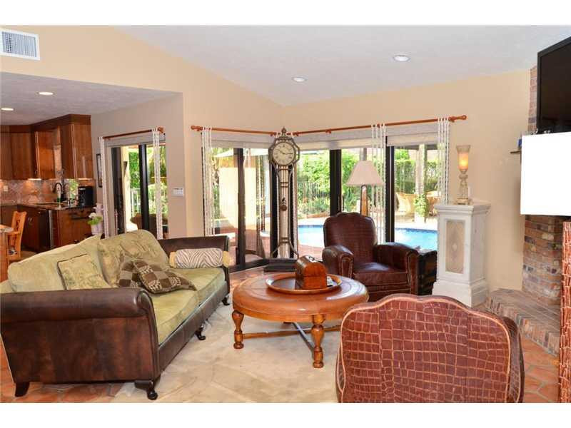 21875 High Pine Trail Boca Raton, FL 33428 - Photo 3 of 25 Living Room