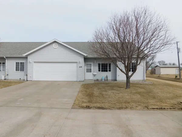 $262,500 | 519 2nd Street Northwest, Dilworth, MN 56529