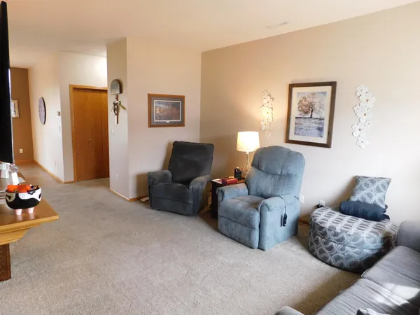 $262,500 | 519 2nd Street Northwest, Dilworth, MN 56529