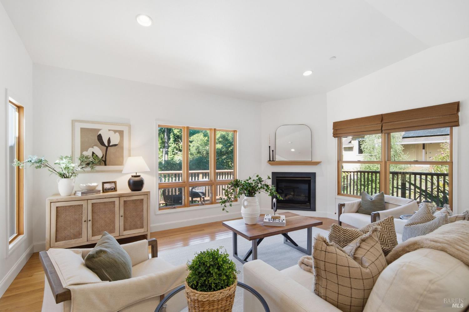 10960 Barnett Valley Road Sebastopol, CA 95472 - Photo 4 of 47