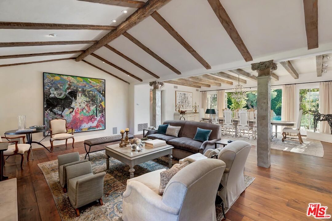 1525 Old Oak Road Los Angeles, CA 90049 - Photo 7 of 33