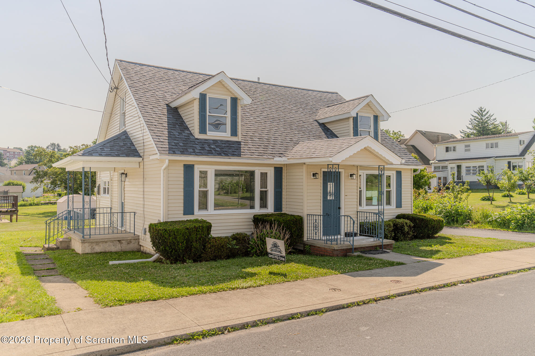 605 Roth Street Moosic, PA 18507 - Photo 2 of 38 PSU08000