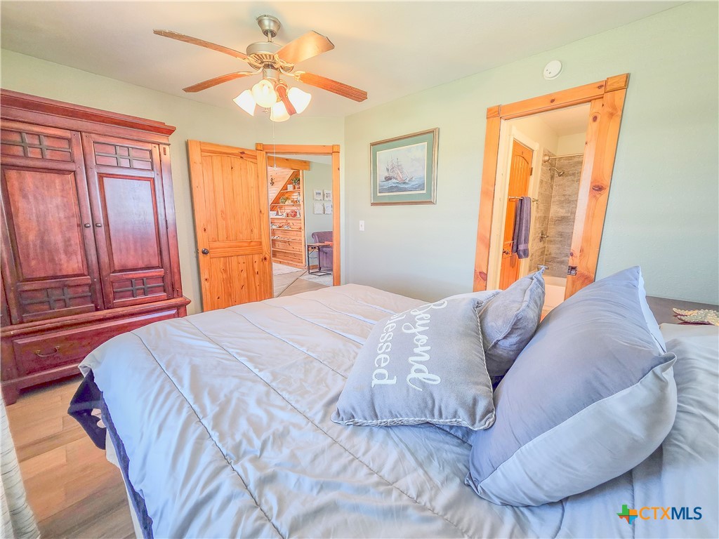 376 Haddock Drive Palacios, TX 77465 - Photo 17 of 41