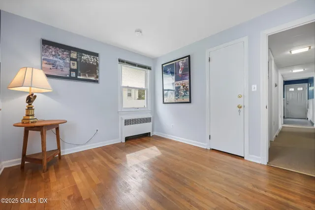 $1,165,000 | 8 Reynolds Place, Greenwich, CT 06831